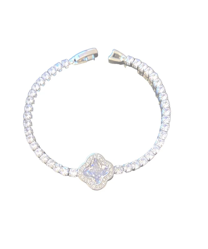 gold chain bracelet -Elegant Crystal Clover Tennis Bracelet - Sparkling Sophistication