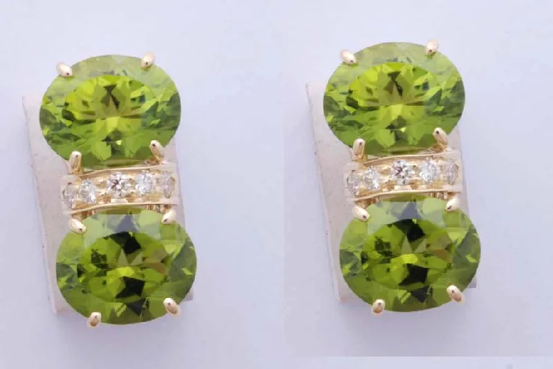 dangling gemstone earrings -Repair - Earrings - Peridot and Diamond in 18K Gold (1878I)